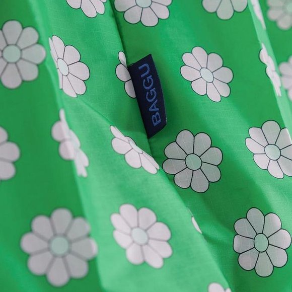 NWT BAGGU Green Daisy Reusable Shopping Bag Tote Purse Standard Size - Picture 8 of 11